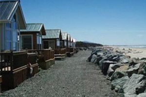 A row of homes overlooking the beach