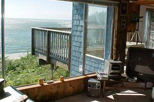 Living room with view of the ocean, balcony